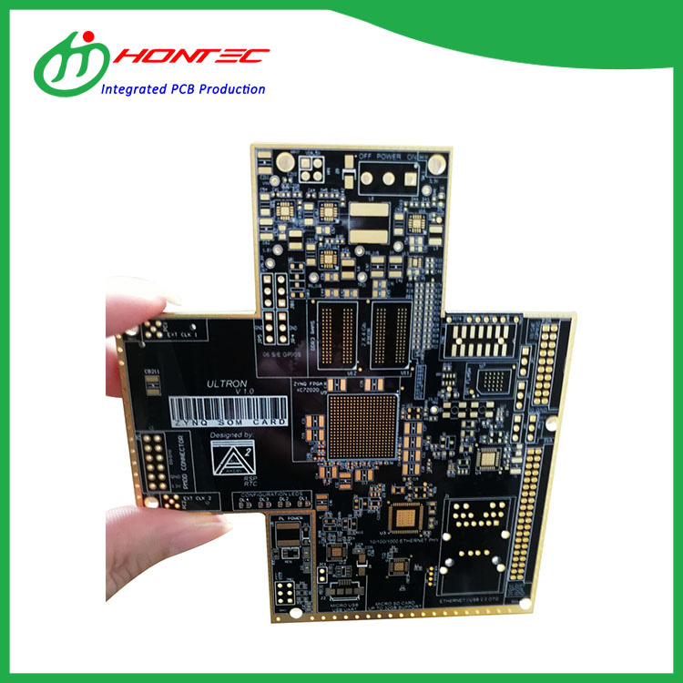 MC24M maetud kondensaatori PCB